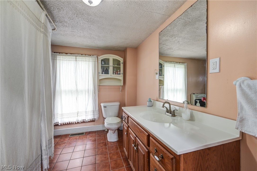 505 Church Street Kipton OH 44049