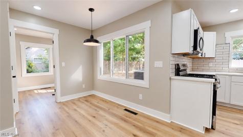 125 Manning Drive Berea OH 44017