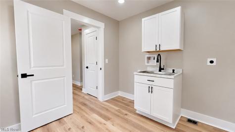 125 Manning Drive Berea OH 44017