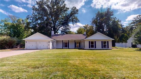 125 Manning Drive Berea OH 44017