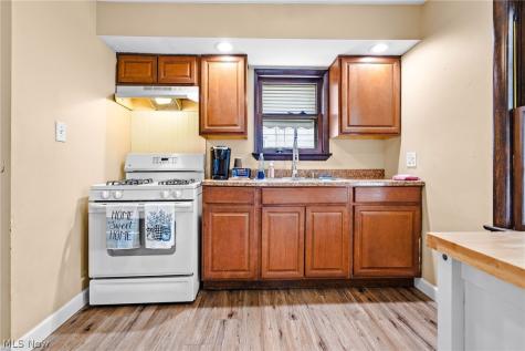 13417 Thraves Avenue Garfield Heights OH 44125