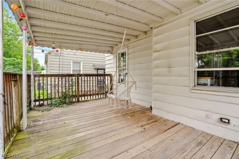 13417 Thraves Avenue Garfield Heights OH 44125