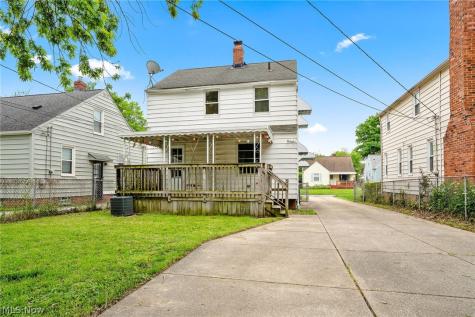 13417 Thraves Avenue Garfield Heights OH 44125
