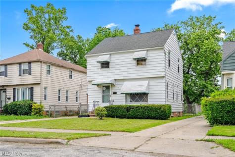 13417 Thraves Avenue Garfield Heights OH 44125