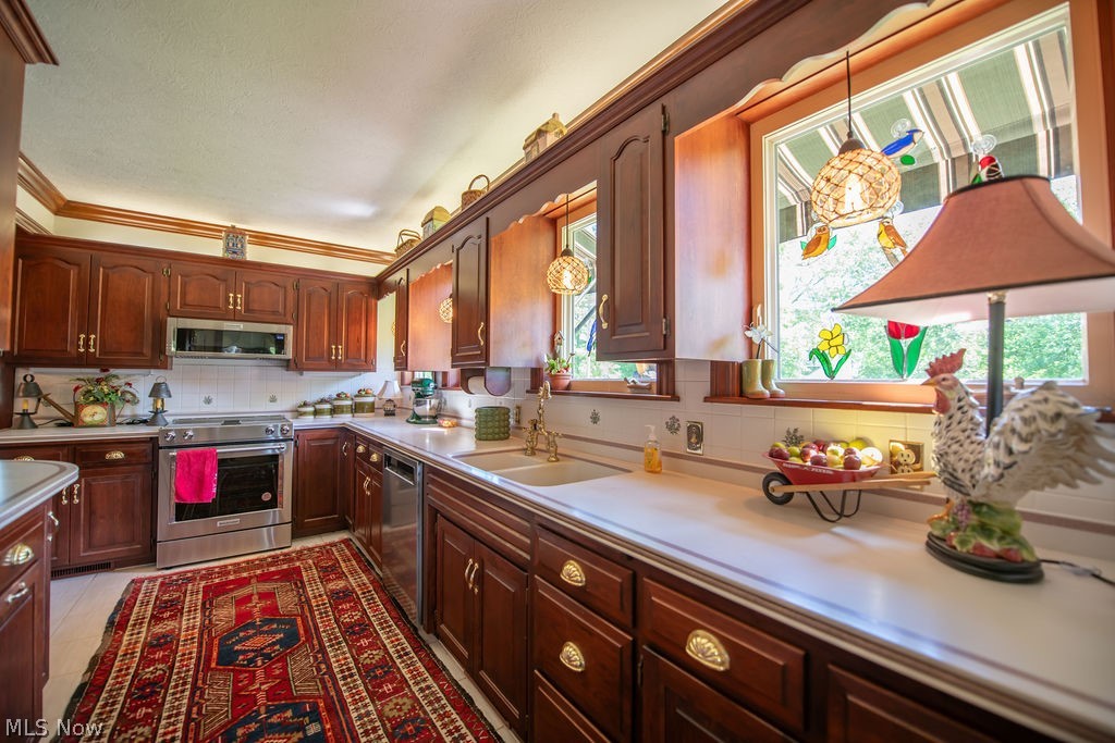 2009 Lakewood Road SW Sherrodsville OH 44675
