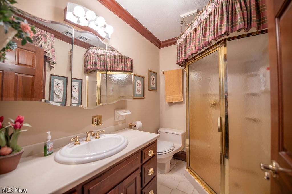 2009 Lakewood Road SW Sherrodsville OH 44675