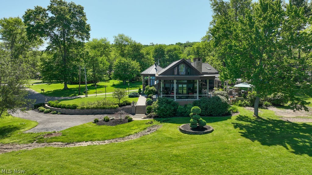 2009 Lakewood Road SW Sherrodsville OH 44675