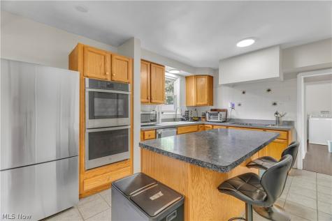 838 Nesbitt Road Sagamore Hills OH 44067