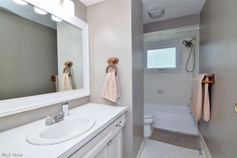 6284 Seminole Trail Mentor OH 44060