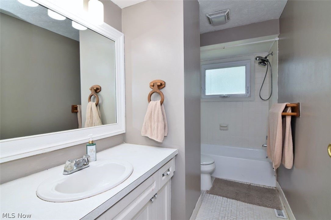 6284 Seminole Trail Mentor OH 44060