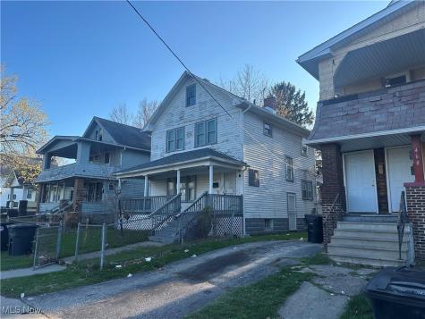 472 E 110th Street Cleveland OH 44108
