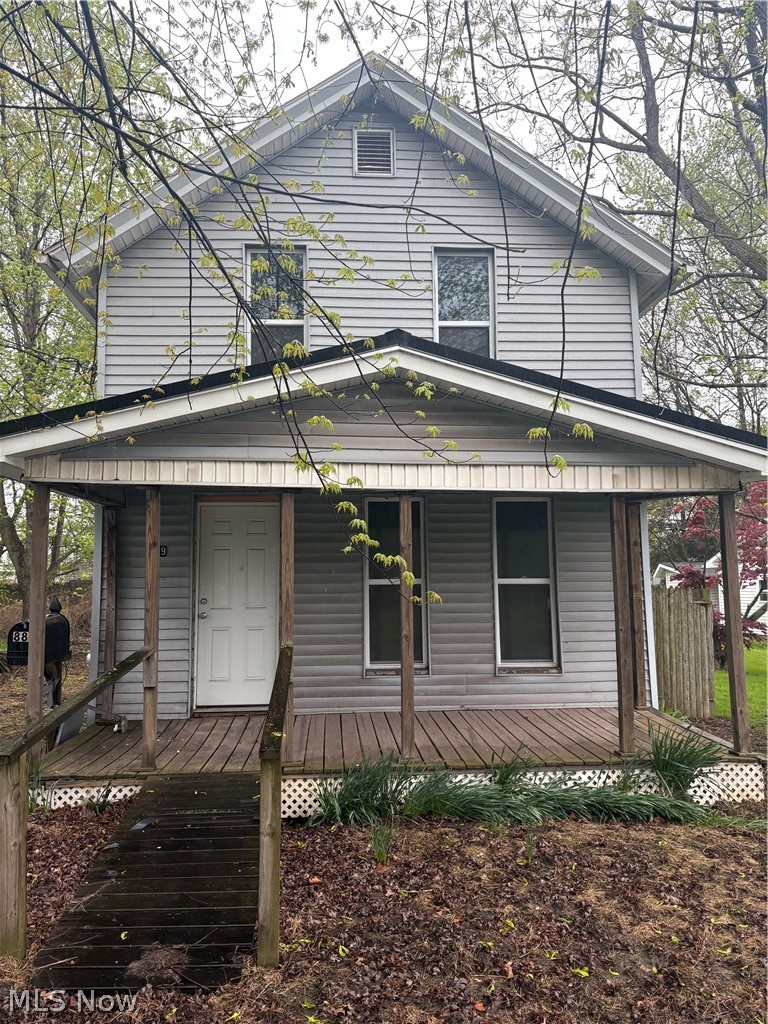 889 Harbor Street Conneaut OH 44030