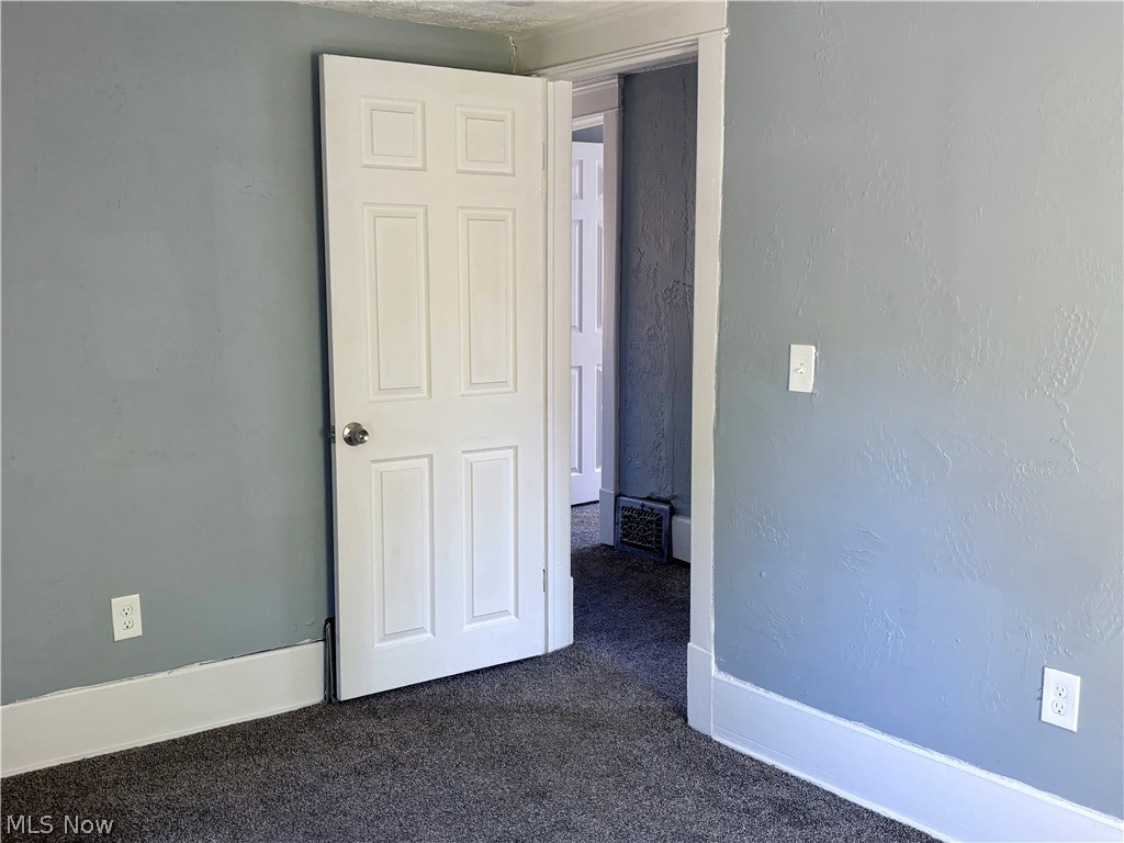 1062 Big Falls Avenue Akron OH 44310