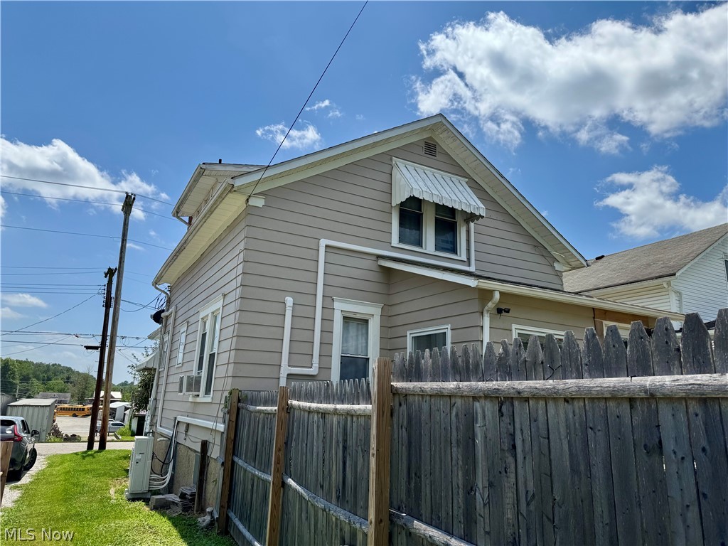 402 E Marietta St. Manor Woodsfield OH 43793