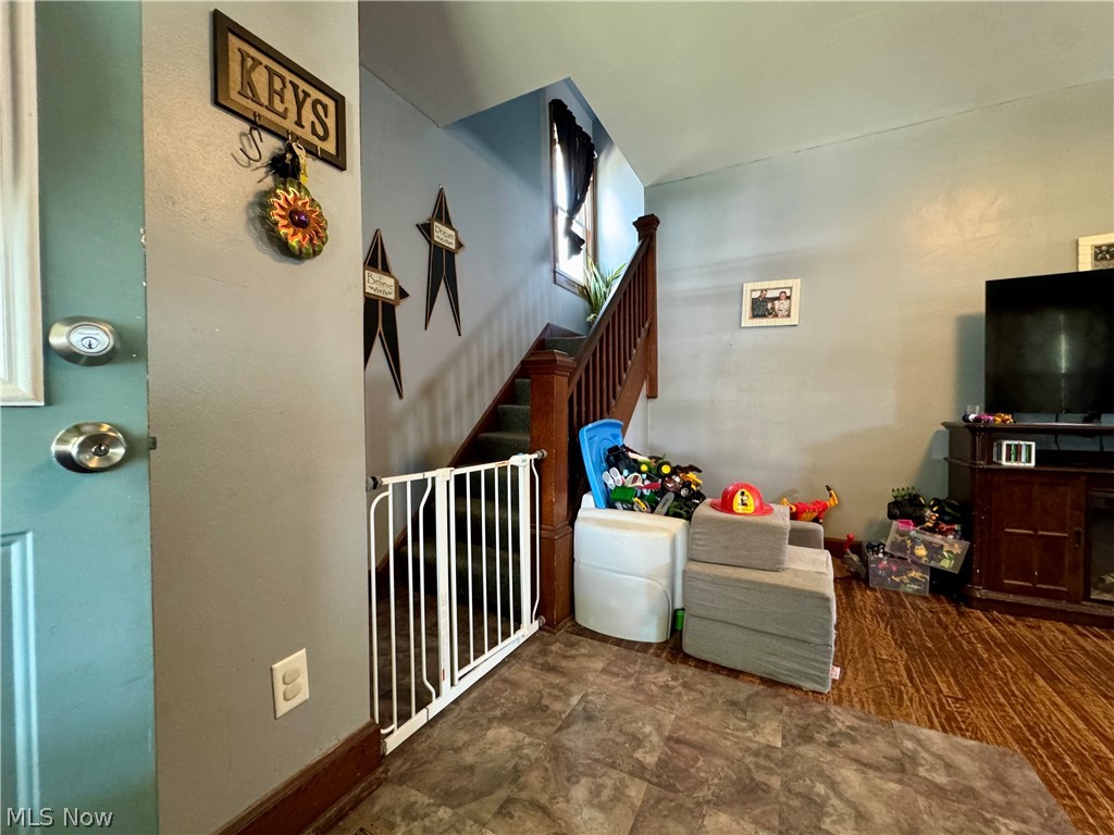 402 E Marietta St. Manor Woodsfield OH 43793