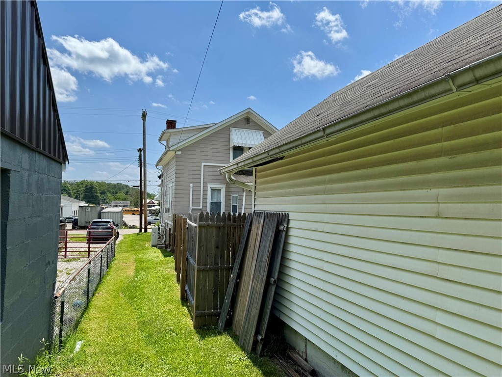402 E Marietta St. Manor Woodsfield OH 43793