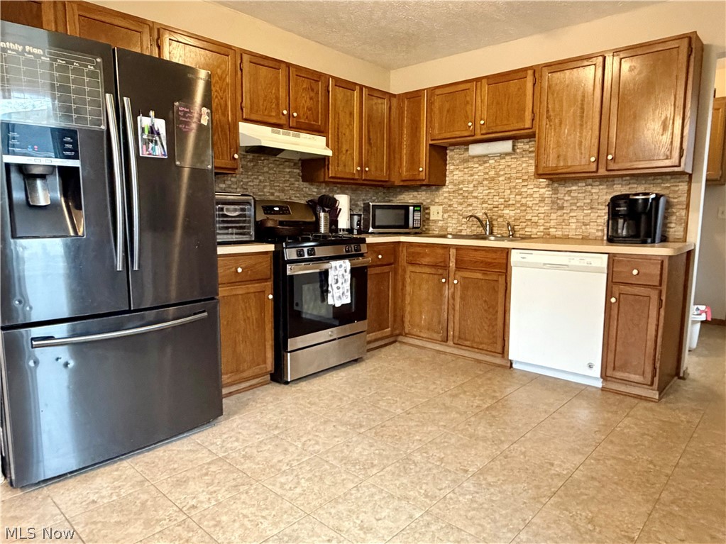 1268 Oxford Drive Madison OH 44057