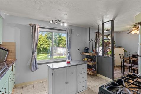 13548 Holland Road Brook Park OH 44142