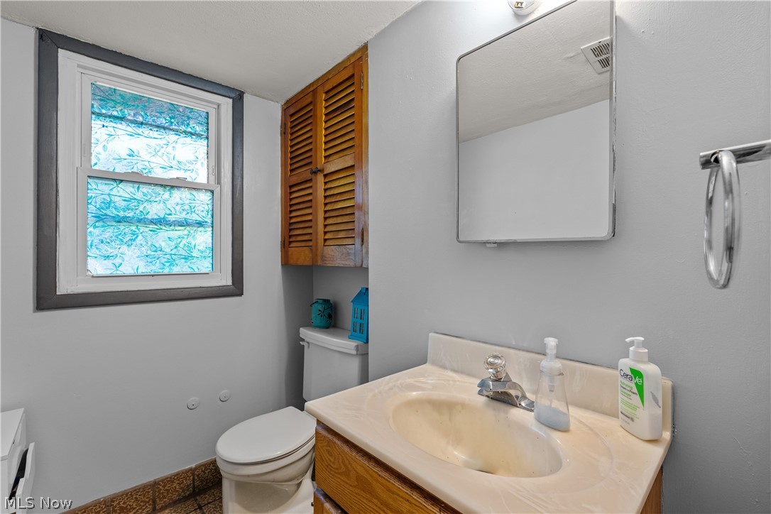 13548 Holland Road Brook Park OH 44142
