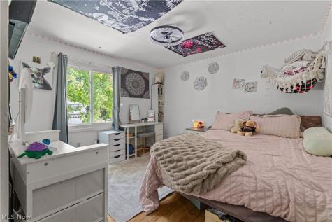 13548 Holland Road Brook Park OH 44142