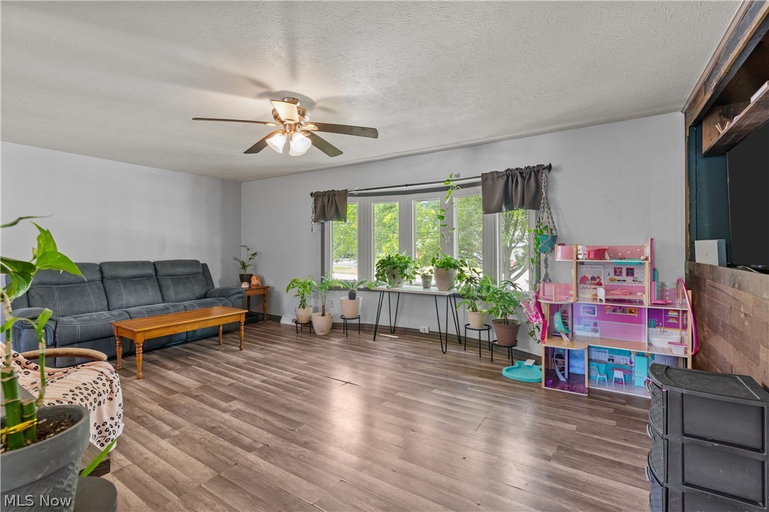 13548 Holland Road Brook Park OH 44142