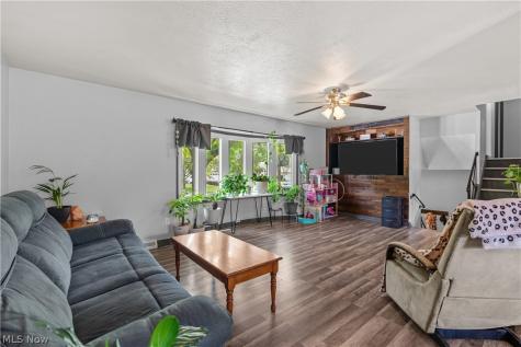 13548 Holland Road Brook Park OH 44142