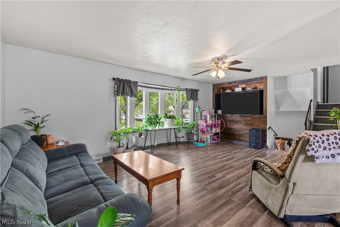 13548 Holland Road Brook Park OH 44142