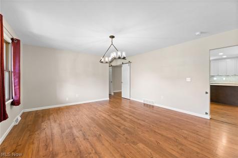 3931 Greentree Road Stow OH 44224
