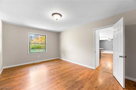 3931 Greentree Road Stow OH 44224