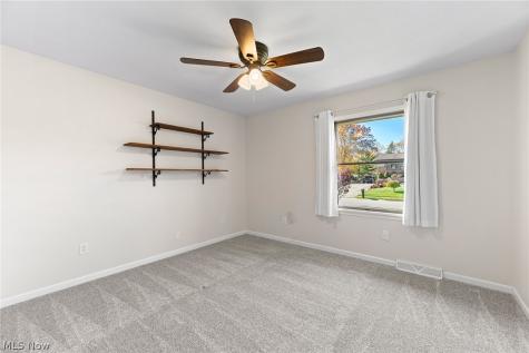 3931 Greentree Road Stow OH 44224