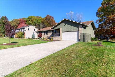 3931 Greentree Road Stow OH 44224
