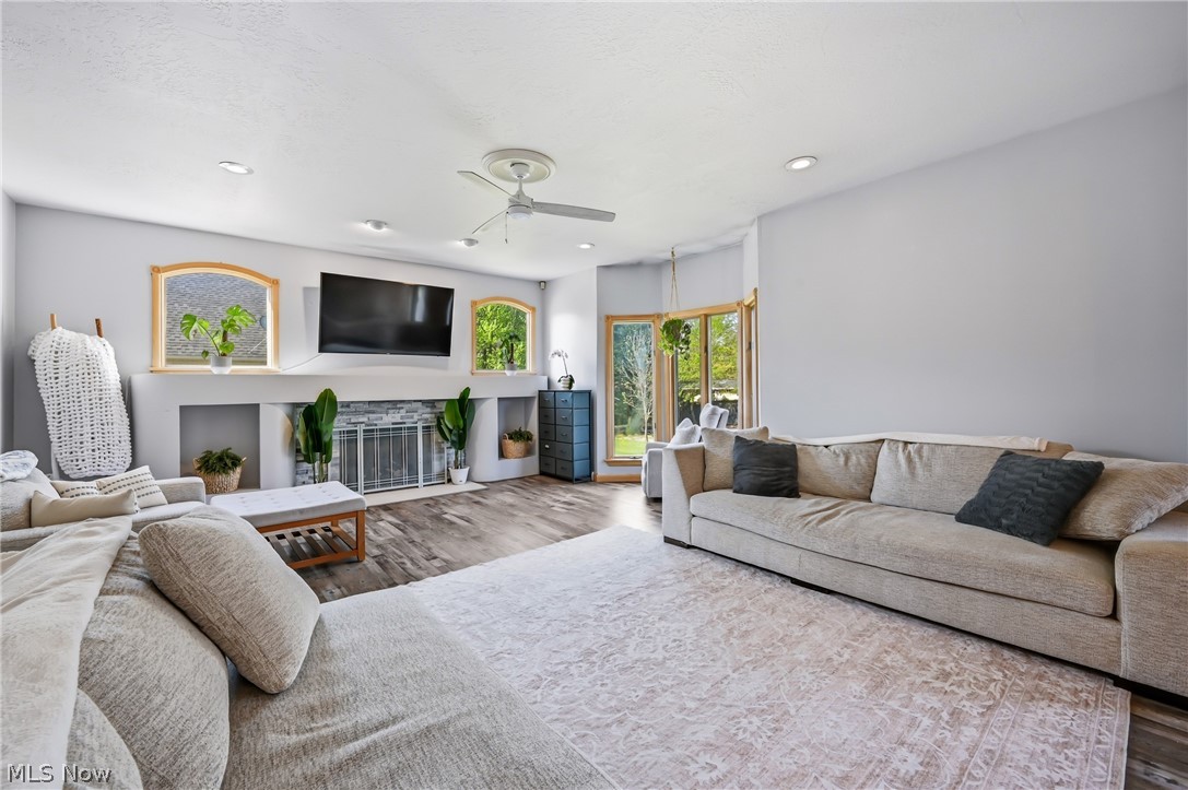 5758 Logan Arms Drive Girard OH 44420