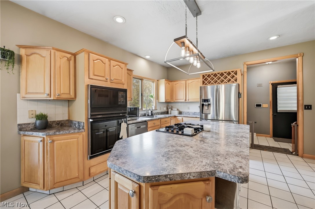 5758 Logan Arms Drive Girard OH 44420