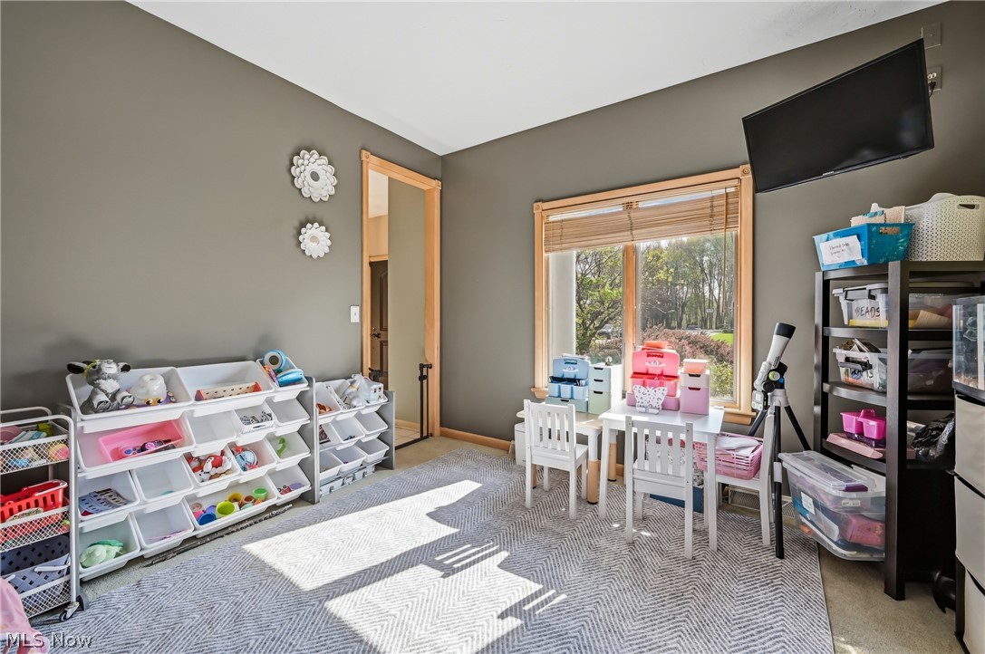 5758 Logan Arms Drive Girard OH 44420