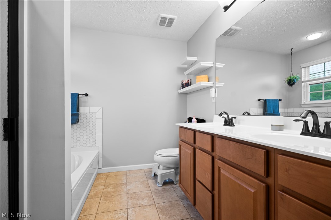 36127 Harbor Drive North Ridgeville OH 44039