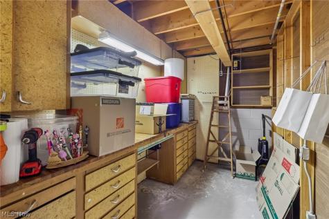 23956 Fairlawn Drive North Olmsted OH 44070