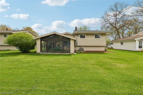 23956 Fairlawn Drive North Olmsted OH 44070