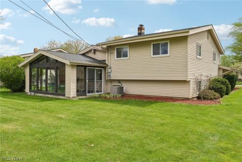 23956 Fairlawn Drive North Olmsted OH 44070