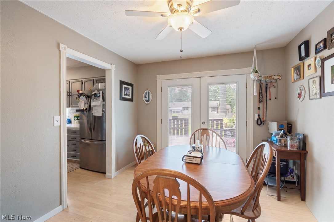 457 S Colonial Drive Cortland OH 44410