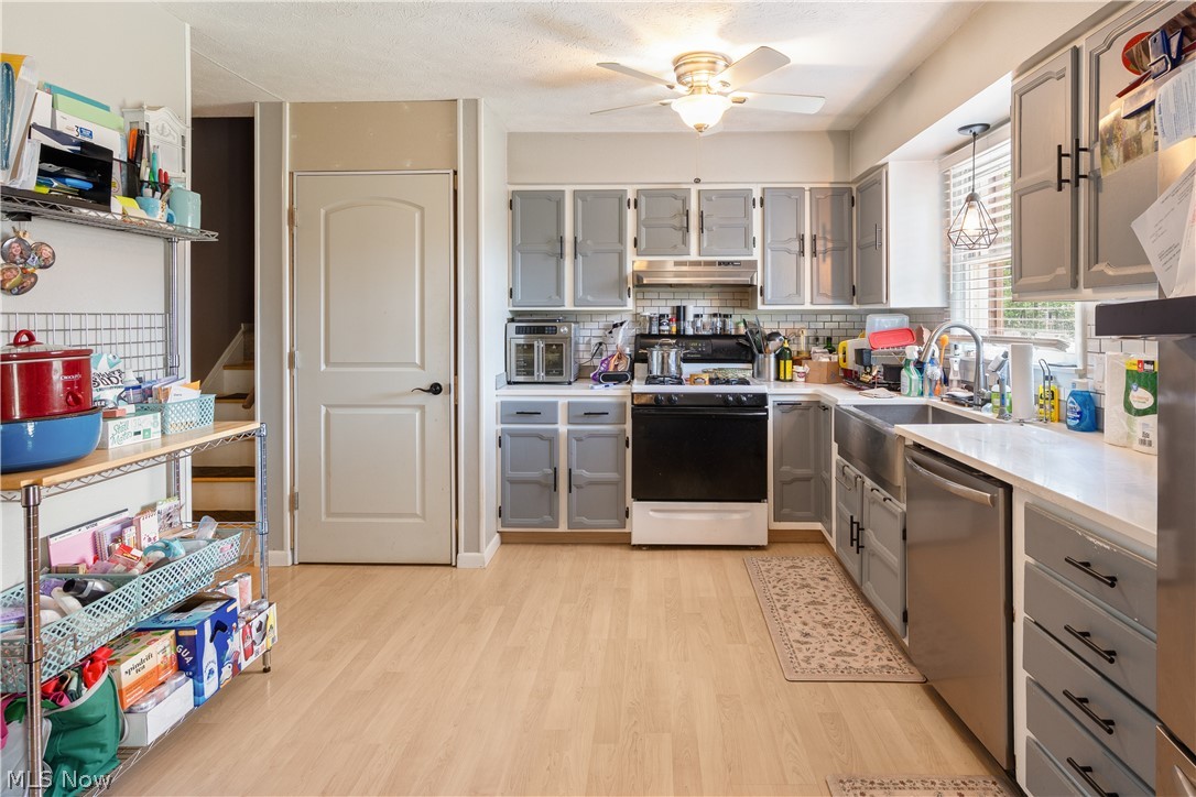 457 S Colonial Drive Cortland OH 44410