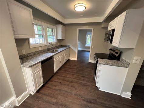 453 Dorchester Road Akron OH 44320