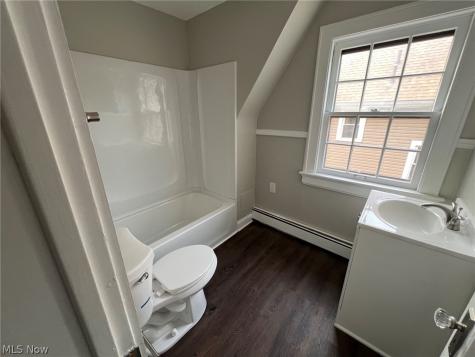 453 Dorchester Road Akron OH 44320