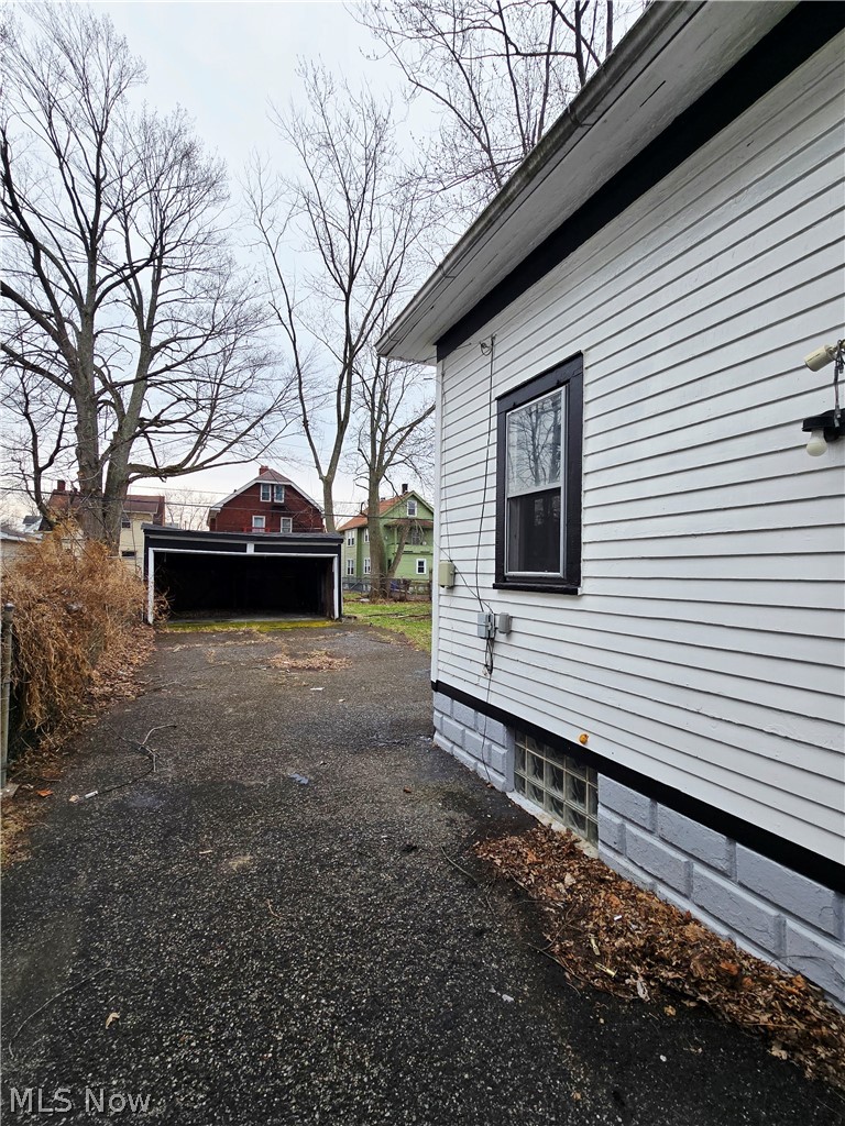 13826 Melzer Avenue Cleveland OH 44120