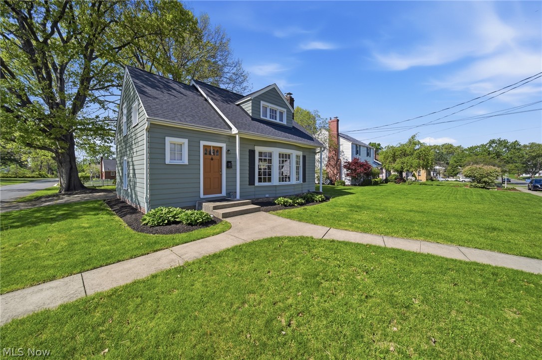158 35th Street NE Canton OH 44714