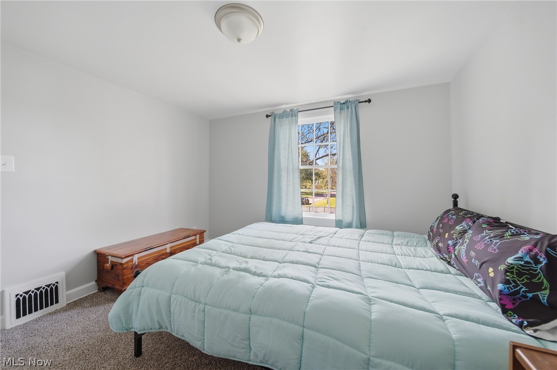158 35th Street NE Canton OH 44714
