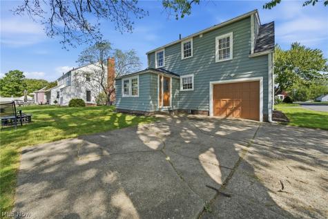 158 35th Street NE Canton OH 44714