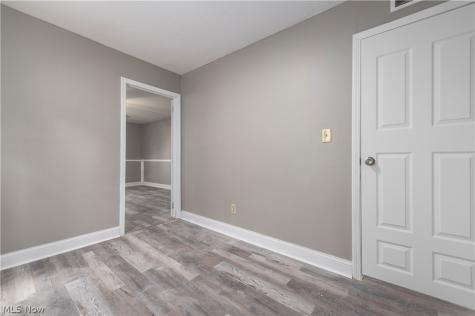 12506 Matherson Avenue Cleveland OH 44135