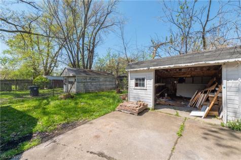 12506 Matherson Avenue Cleveland OH 44135