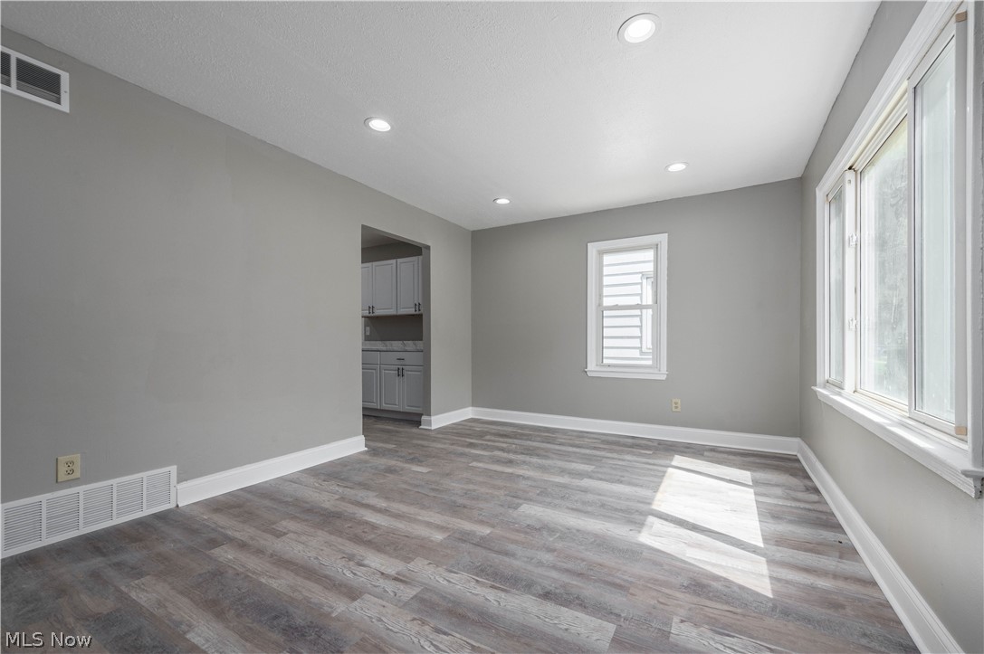 12506 Matherson Avenue Cleveland OH 44135