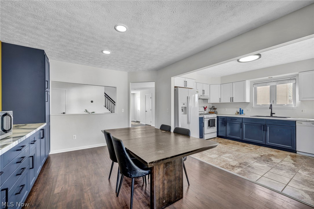 554 Hastings Court Akron OH 44319